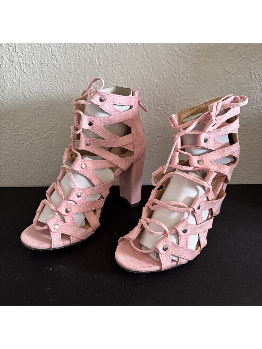 Chase & Chloe Pink Faux Suede Caged Block Heel Sandals 6.5